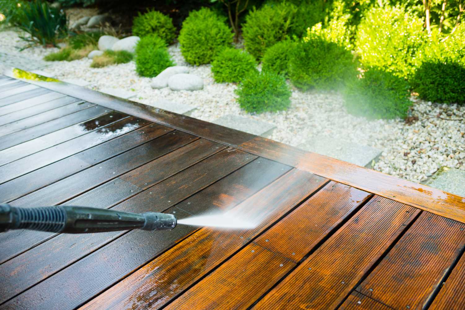 10 tips for outdoor cleaning this summer